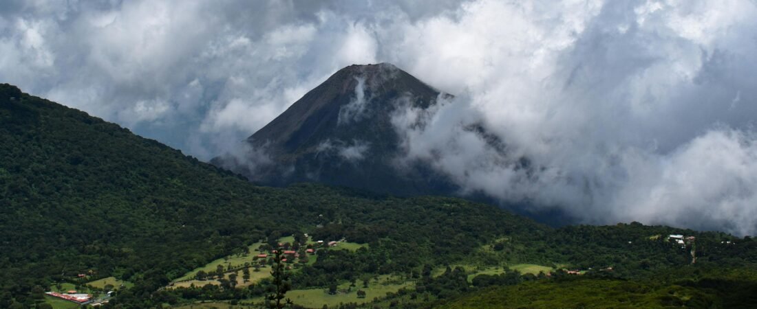 Hiking Santa Ana Volcano: El Salvador’s Most Stunning Natural Wonder